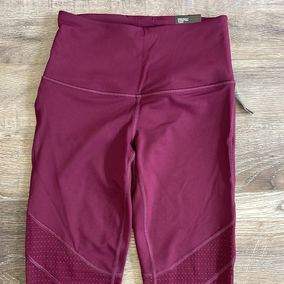 Victoria’s Secret leggings NWT Size XSP - Picture 2 of 3